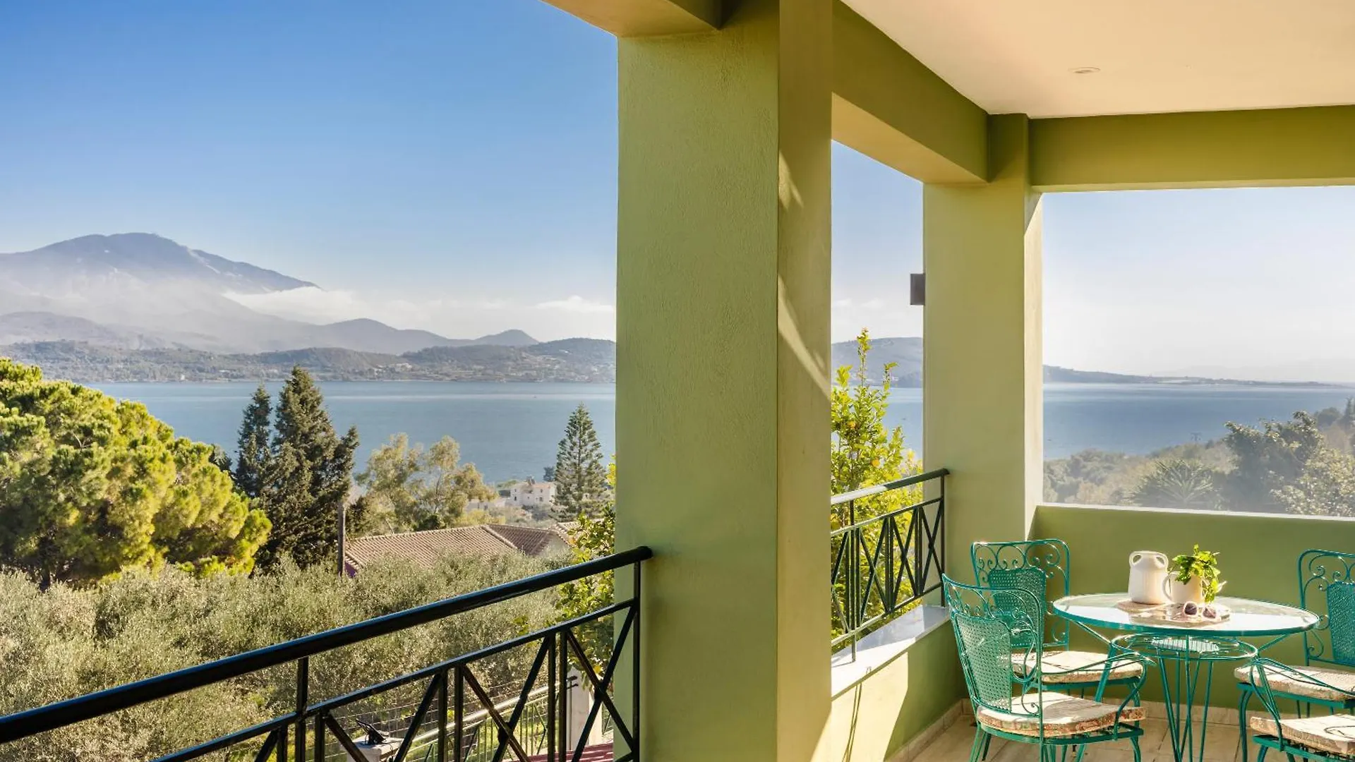 Casa Loggia Villa Lixouri Greece